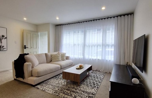 Hamilton Apartment | Inner City 2 Bedroom Unit