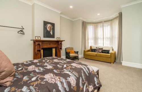 Dunedin City Centre House | Inner City Executive Living on Stuart Street