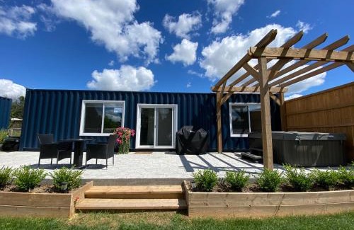 Centre Wellington House | Inner Joy Getaways