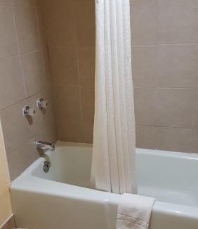 Hamel Hotel | Innkeeper Motel Hamel