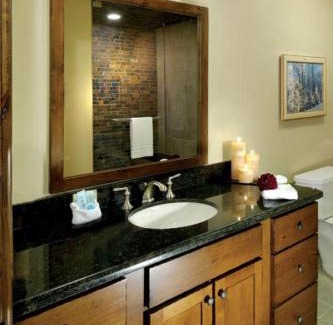 West End House | Innsbruck Aspen Deluxe Two-Bedroom Suite 02 w/Hot tub, Centrally located
