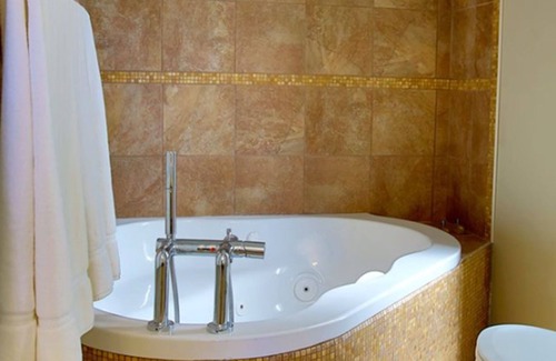 Logansport Bed & Breakfast | Inntiquity A Country Inn