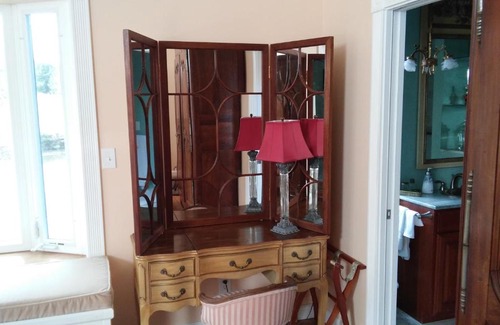 Logansport Bed & Breakfast | Inntiquity, A Country Inn
