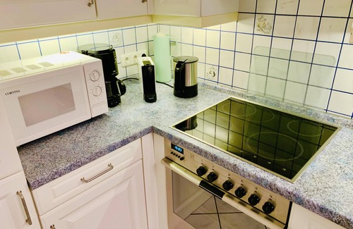 Fehmarn Apartment | "InselRuhe Fehmarn" with balcony, sea view, WLAN, only 100 m to the beach