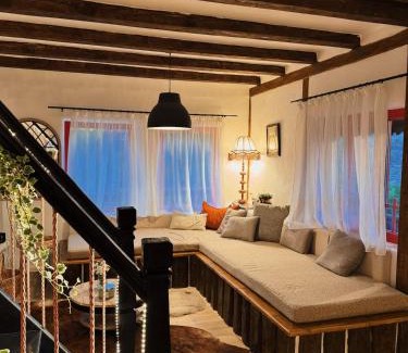 Bezdead House | Inside, The Village- The Brick Loft