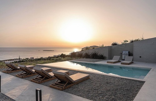 Falassarna Villa | Inspiring Industrial Design Villa Overlooking Falasarna Beach