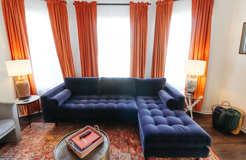 South Central Omaha House | Insta-worthy 3BR/3.5 BR House in Center or Omaha
