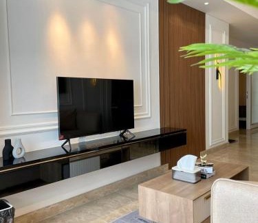 Kesawan Apartment | Insta-worthy staycation at 2BR luxury Apt - Podomoro Empire Tower