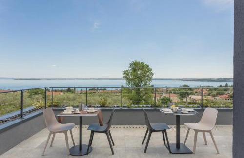 Moniga del Garda Bed & Breakfast | INSULA FELIX Bed&Breakfast