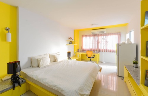 Thon Buri Hotel | Int Place
