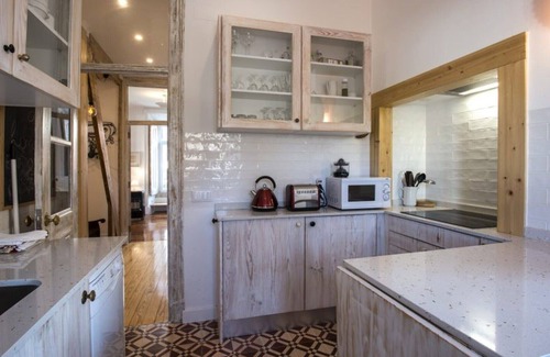 Lisbon Old Town Apartment | INTENDENT GALLERY, This new, nice, modern and confortable apartment