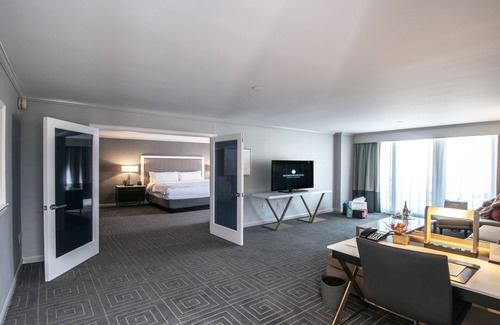 Country Club Plaza Area Hotel | InterContinental Kansas City at The Plaza by IHG