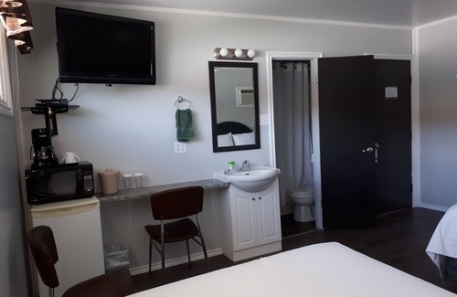 Ashern Hotel | Interlake Motel