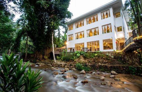 Mae On Hotel | Inthada At Mae Kampong Chiang Mai