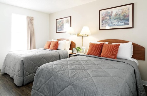 Central Newport News Hotel | InTown Suites Extended Stay Newport News VA - I-64