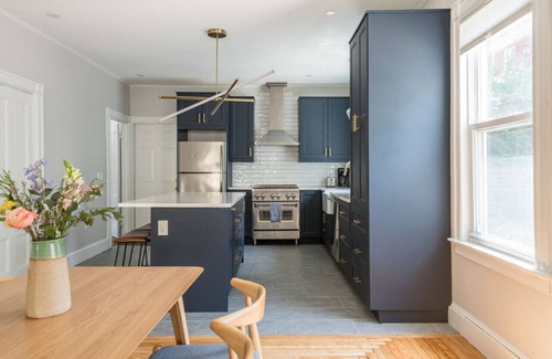 Parkside Apartment | Intown Wave | Modern Luxury in Downtown Portland