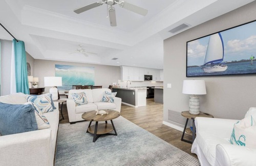 Palm Island Apartment | Intracoastal Waterfront Luxury Condo