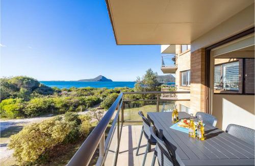 Nelson Bay Apartment | Intrepid, 15 3 Intrepid Close - right on the beachfront and WiFi