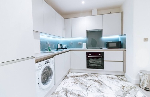 Coulsdon West Apartment | Inviting 1 Bed Apartment in Purley