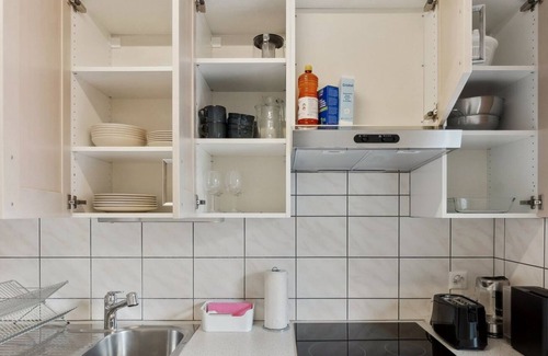 Center Apartment | Inviting 2-BR Apartment Living