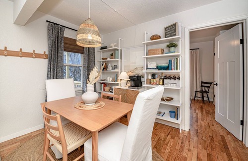 Columbia House | Inviting 2BR home in central COMO
