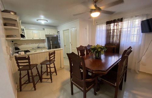 Guaricano House | Inviting 3-bedroom Stay in Santo Domingo!
