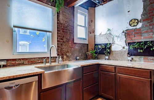 Trinidad House | Inviting 3-Lvl DC Townhome ✓Walk to METRO Station & Union Market ✓H Street ✓NoM