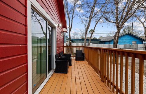 Near East Side House | Inviting 4BR 2 5BA Downtown Home With Ample Space