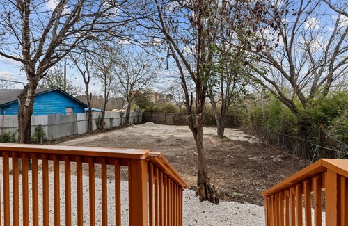 Near East Side House | Inviting 4BR 2 5BA Downtown Home With Ample Space