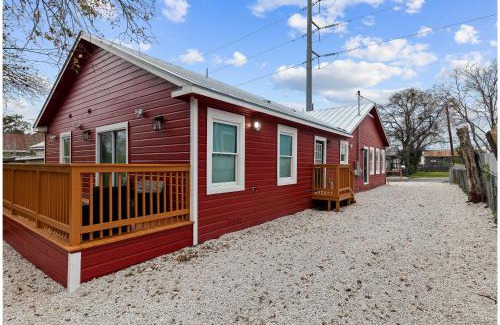Near East Side House | Inviting 4BR2.5BA Downtown Home with Ample Space
