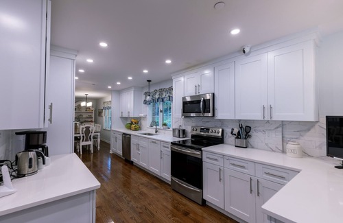 Shelton House | Inviting and spacious Shelton home, blending warmth with ample living space.