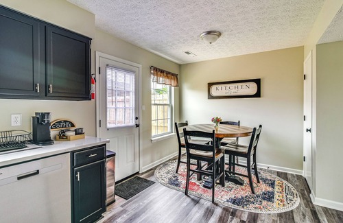 Bowling Green House | Inviting Bowling Green Escape w/Smart TVs!