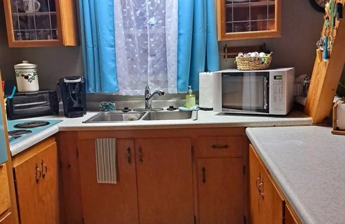 Payson Cabin | Inviting Cabin on a quiet cul-de-sac in Payson.