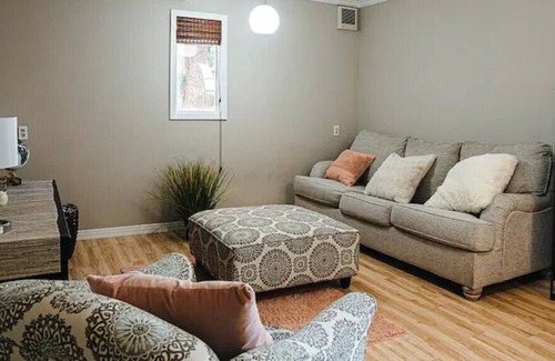 Lafayette House | Inviting Coal Creek Large Home