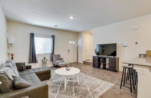 Henderson House | Inviting Henderson Townhome with Community Pool!