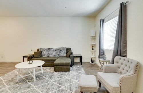 Henderson House | Inviting Henderson Townhome with Community Pool!