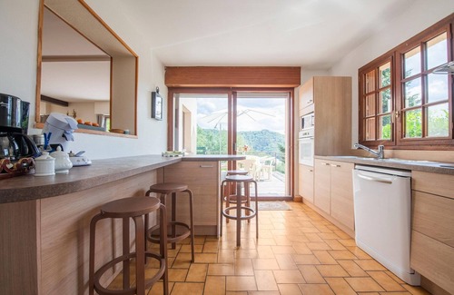 Miremont House | Inviting holiday home in Miremont with garden