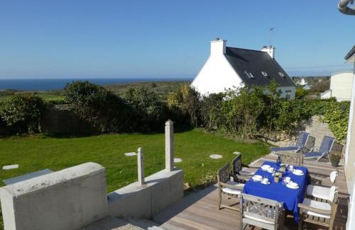 Plogoff House | Inviting holiday home in Plogoff with fenced garden
