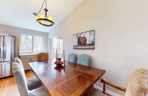 Carbondale House | Inviting home with private hot tub, amazing deck & prime location
