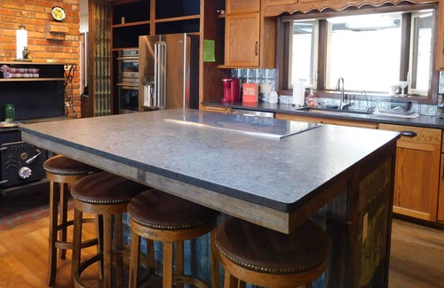 Kalispell House | Inviting Lodge Near the Flathead River