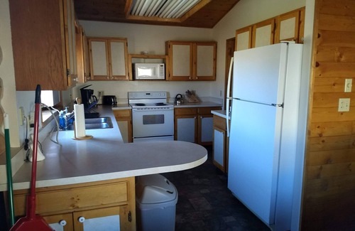 Wapiti House | Inviting Log Home in Quiet Valley near Yellowstone