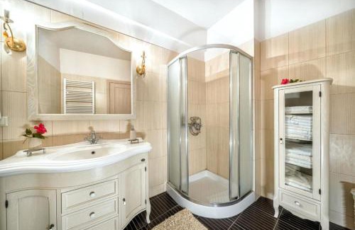 Istron Apartment | Ioannas Luxury Apartment in Istron