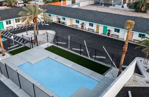Chandler House | Iolani-Resort Style Heated Pool-Downtown Chandler