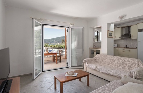 Nidri Apartment | Ionian Memories