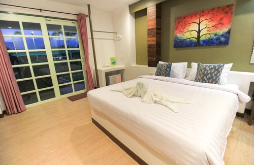 Phlap Phla Hotel | IP Plus Resort Chanthaburia - Halal Hotel