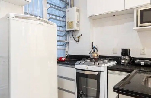 Ipanema Apartment | Ipanema Beach FOR DIGITAL NOMADS - Deluxe 2 BR Apt. 120 Mbps Internet speed!