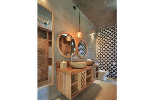 Kemenuh Villa | Ipian 1BR Hidden Luxury In Rice Fields Scenery