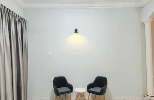 Ipoh House | IPOH MENGLEMBU LOHAS 4BR3Bath14 PAX