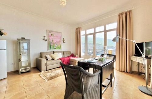 San Marcos Apartment | Ireland 1 by The Ocean Rentals