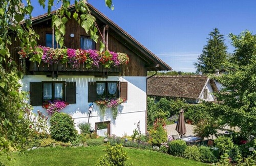 Erling House | Irene Dorn Comfortable holiday residence